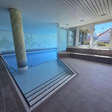 Slope-side Mountain Sleeps 4 Apartment