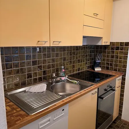 Slope-side Mountain Sleeps 4