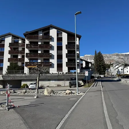 Slope-side Mountain Sleeps 4 Appartamento Laax