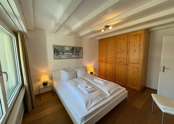 Slope-side Mountain Sleeps 4 شقة